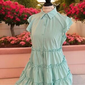 Vintage Sundress. Button down. Flutter sleeve. Ruffled tiers. Super light.